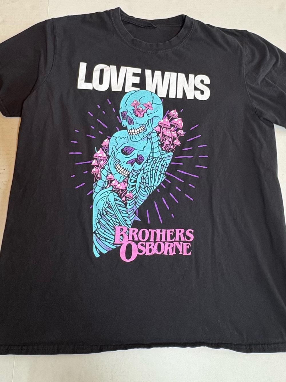 Brothers Osborne 'Love Wins' Black Graphic Tee T shirt